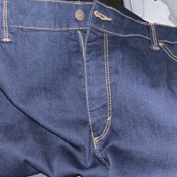 New with tags Gloria Vanderbilt dark denim jeans - Picture 4 of 5